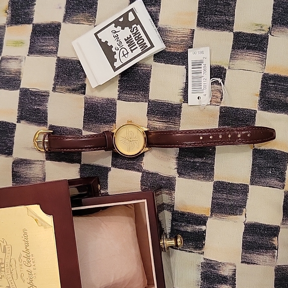 Walt Disney Timeworks 50th Anniversary Gold Watch - Picture 4 of 12